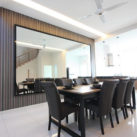 Shamrock Beach Villas 9 Seaview George Town Exterior foto