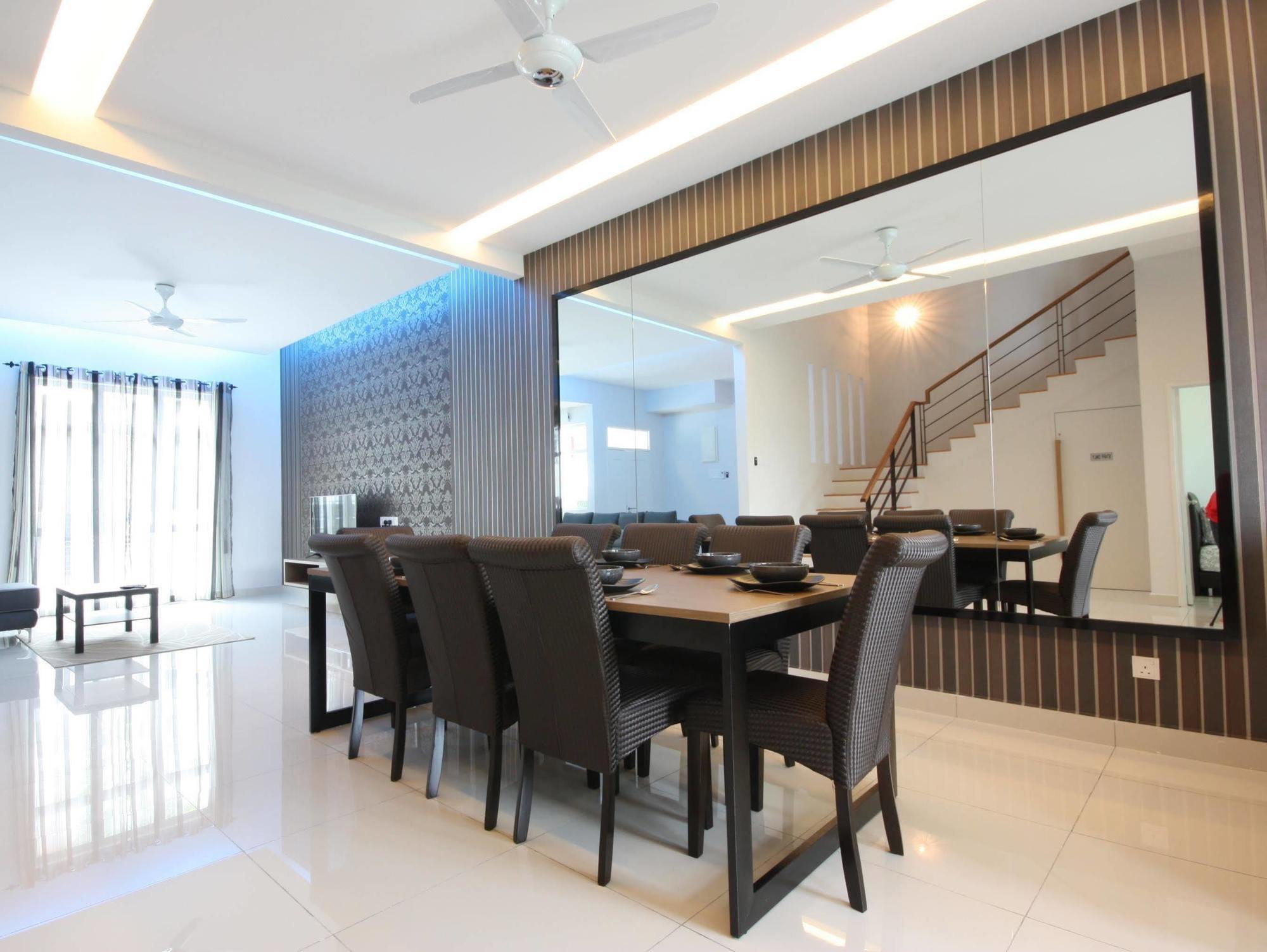 Shamrock Beach Villas 9 Seaview George Town Exterior foto